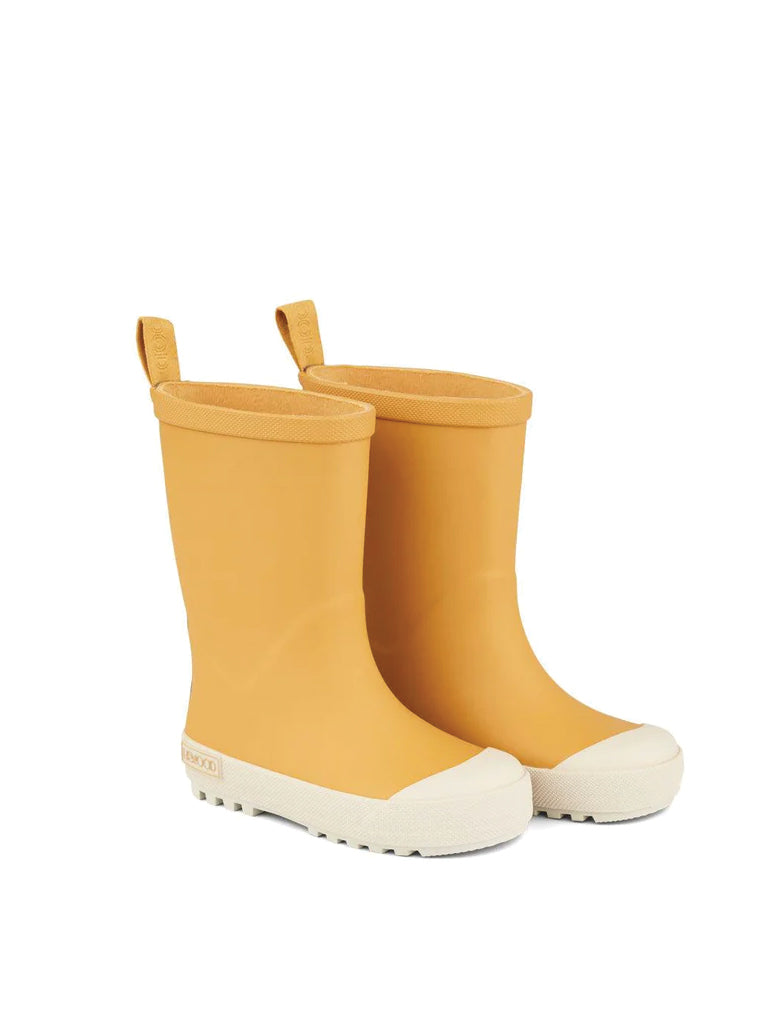 Rubber rain outlet boots