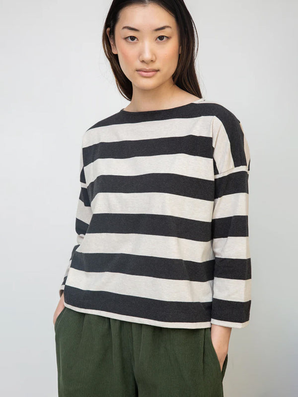 Beaumont Organic Leia-Sue Top in Charcoal Ecru