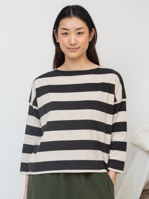 Beaumont Organic Leia-Sue Top in Charcoal Ecru
