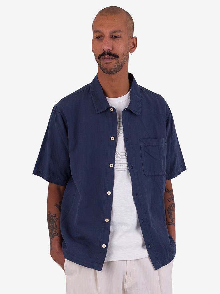 Folk Gabe Shirt in Navy