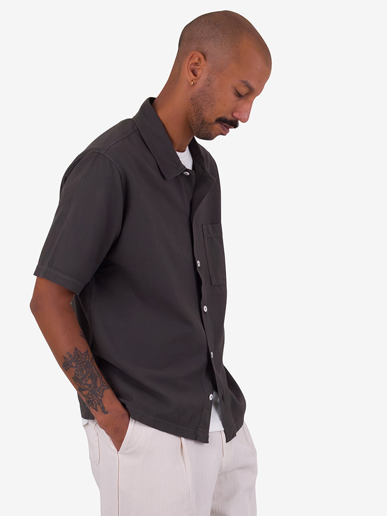 Folk Gabe Shirt in Soft Black