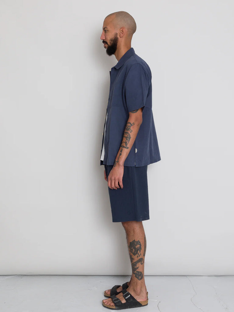 Folk Gabe Shirt in Soft Navy