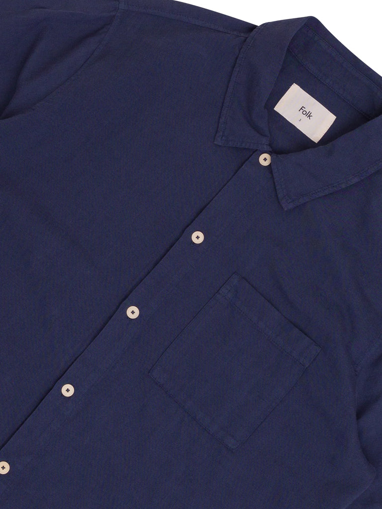 Folk Gabe Shirt in Soft Navy