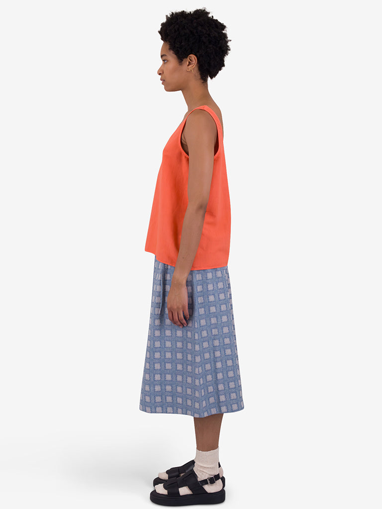 Folk Scoop Back Vest in Coral