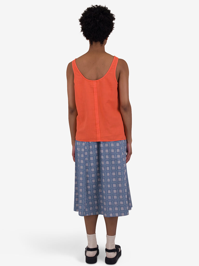 Folk Scoop Back Vest in Coral