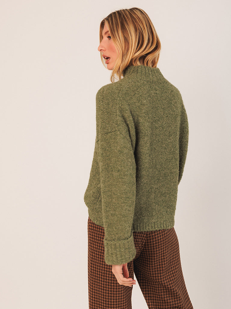 Indi & Cold Turtleneck Sweater in Mint