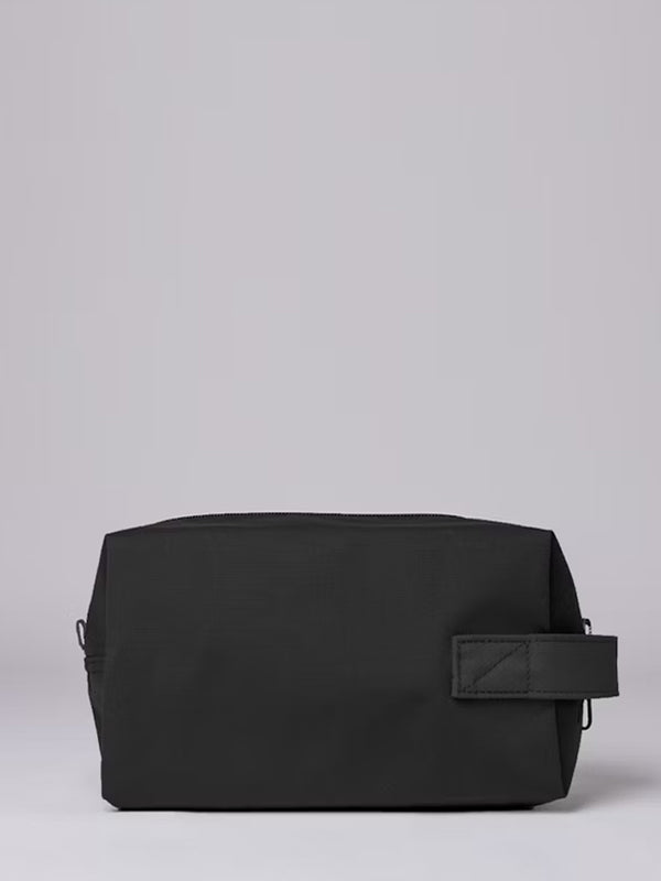 Sandqvist Justin Washbag in Black