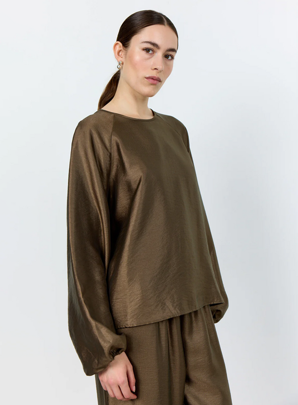 Levete Room Nessa Top in Walnut