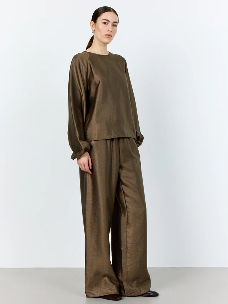 Levete Room Nessa Top in Walnut