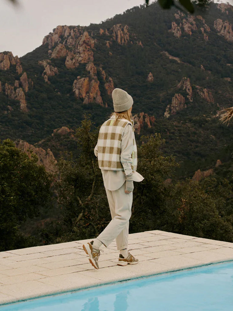 Indi & Cold Teddy Plaid Vest in Olive