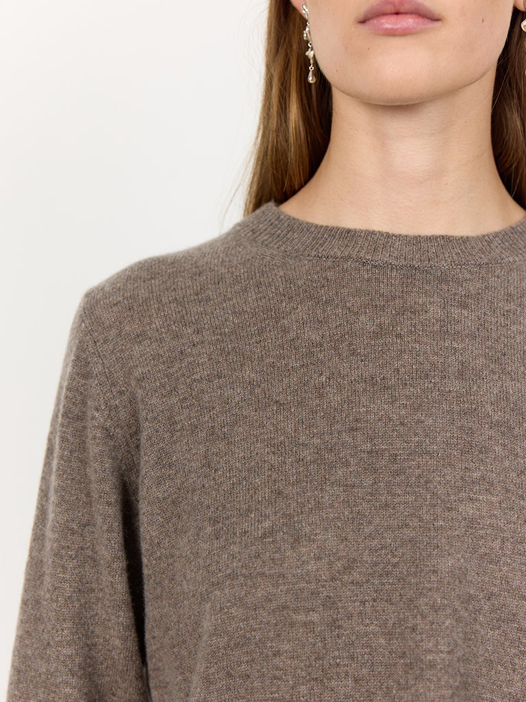 Levete Room Eloise Cashmere Crew Sweater in Morel