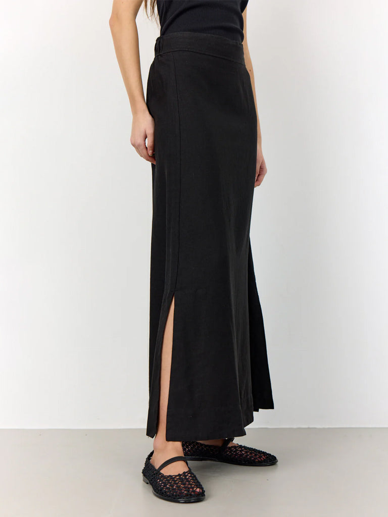 Levete Room Naja Linen Skirt in Black
