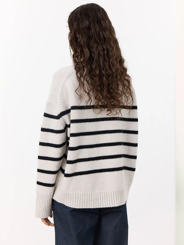 Levete Room Perle Stripe O Neck Sweater in Silver Lining Black