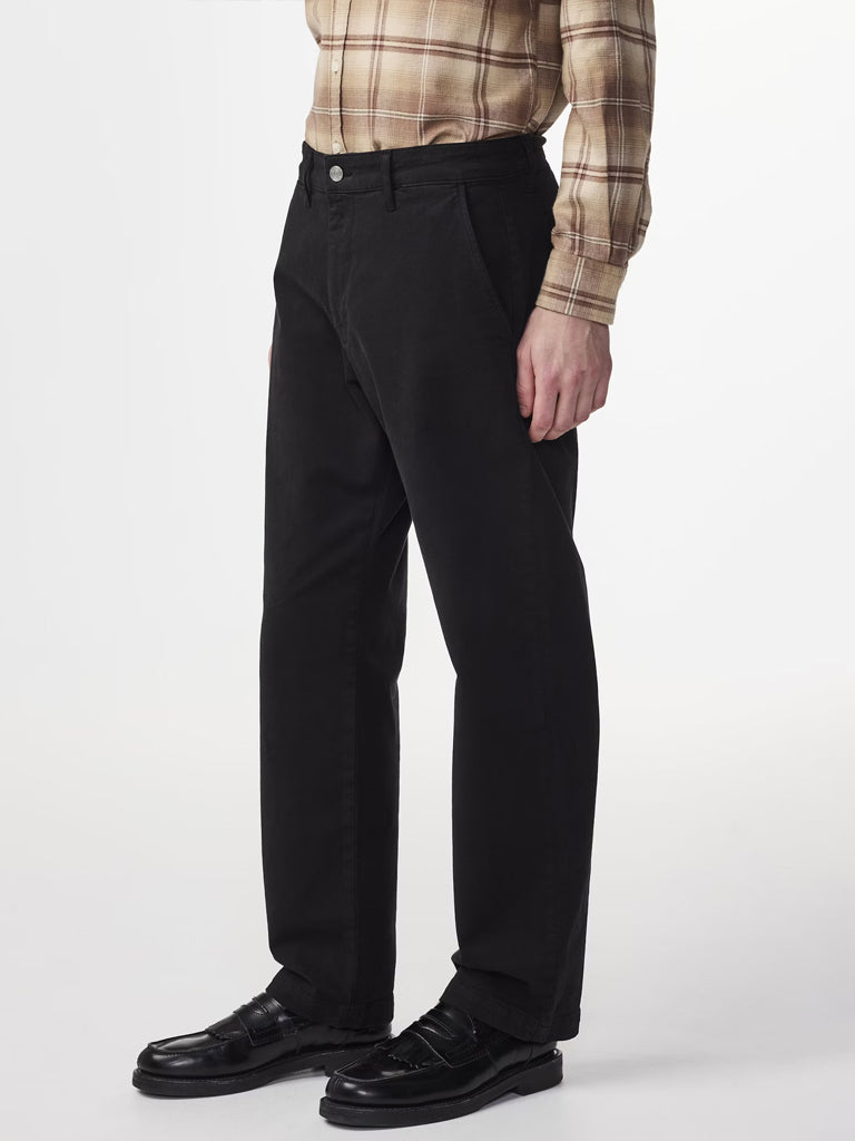 NN07 Aden Chino in Black