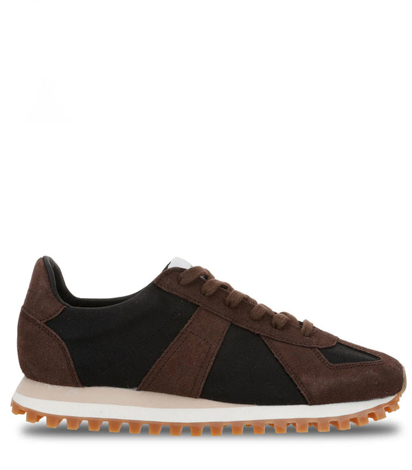 Novesta Trail Trainers in Black Brown