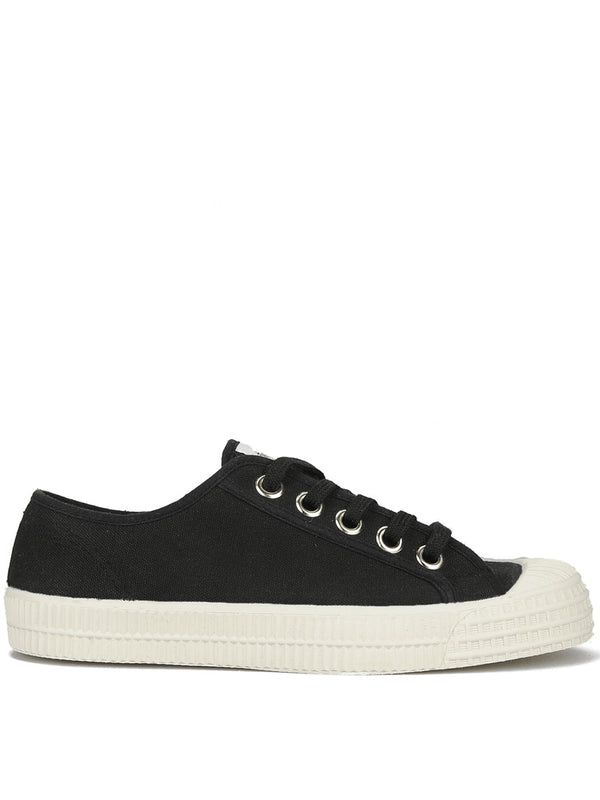 Novesta Star Master Low Top Trainers in Black