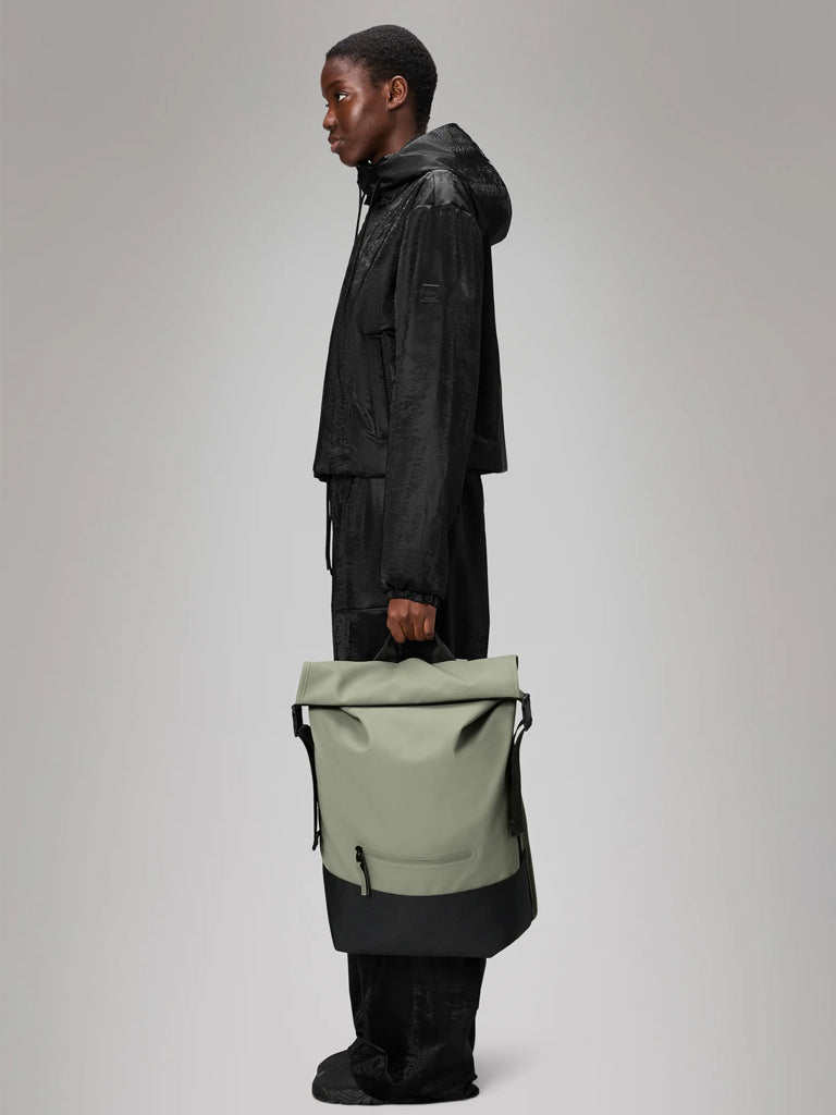 Rains Trail Rolltop Bag in Drift