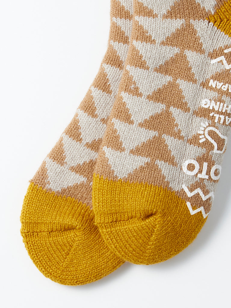 Rototo Comfy Room Socks in Beige Gold