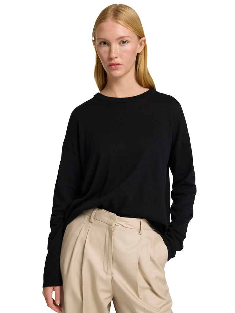 Selected Femme Laura O Neck Sweater in Black