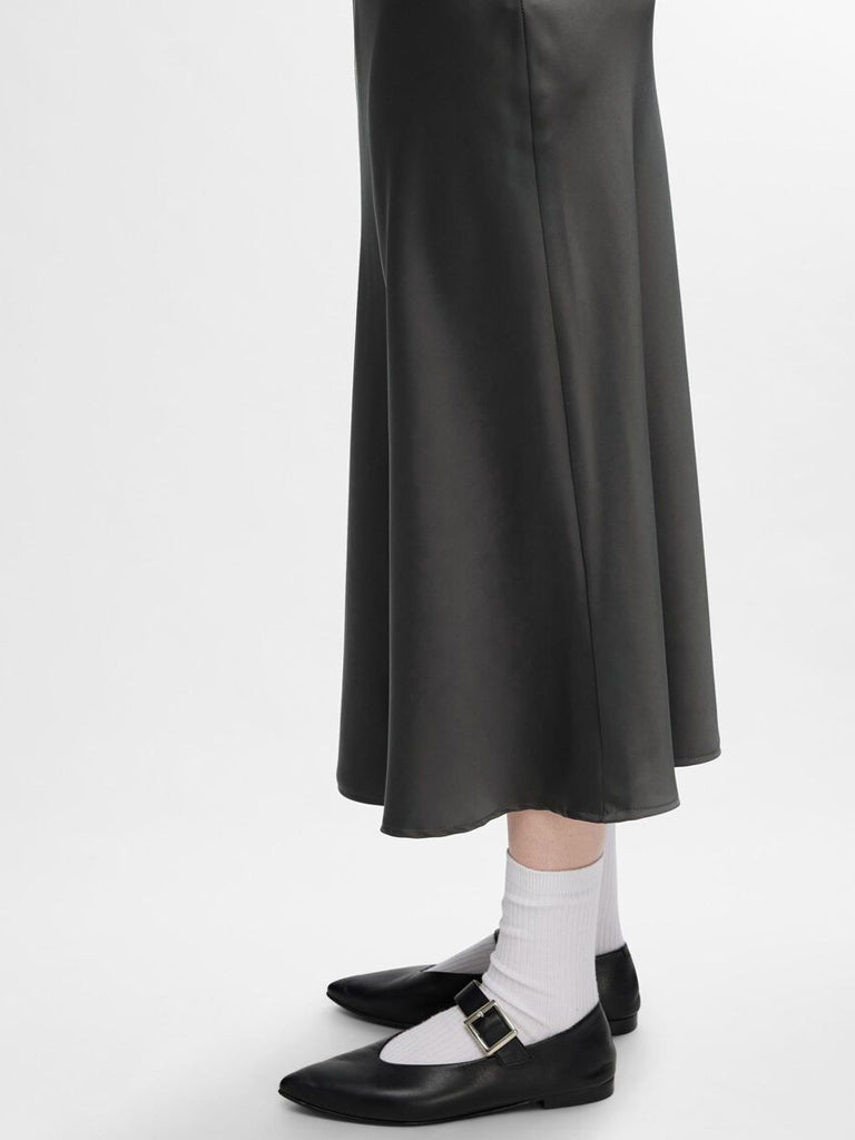 Selected Femme Lena Midi Skirt in Volcanic ash