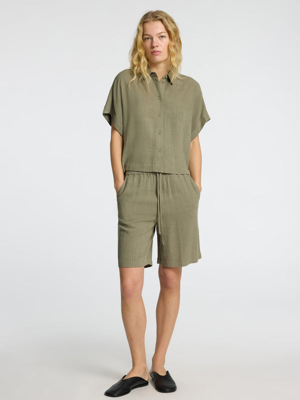 Selected Femme Viva Cropped Shirt in Vetiver