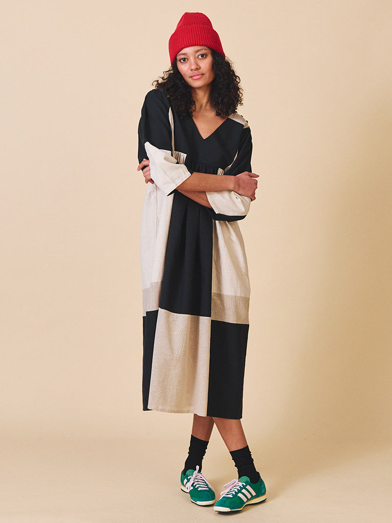 Sideline Betty Dress in Mono Mix