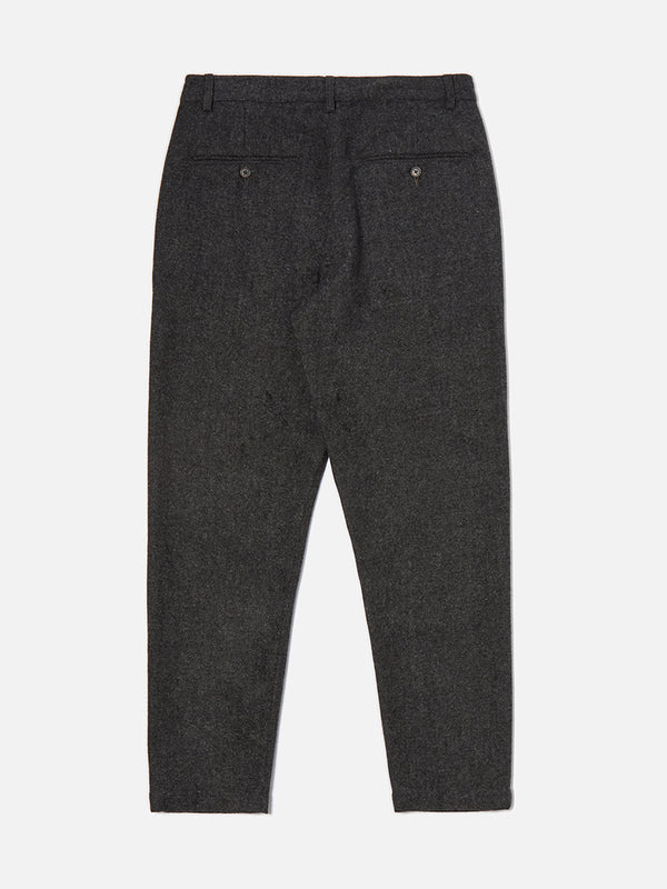 Universal Works Military Chino in Anders Grey