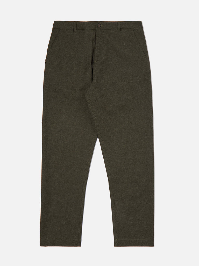 Universal Works Military Chino in Lucca Olive