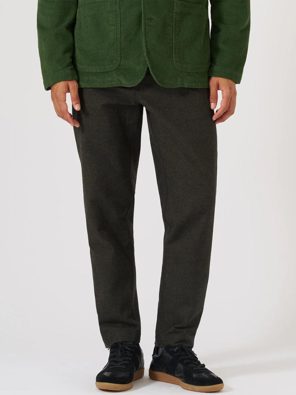 Universal Works Military Chino in Lucca Olive