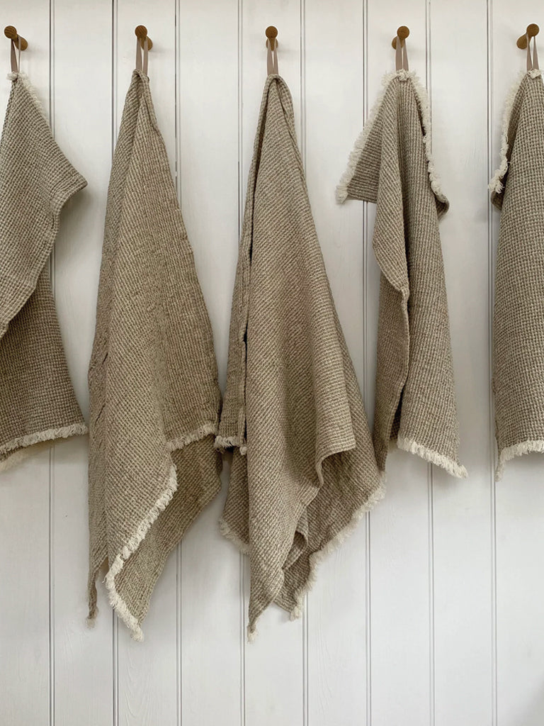 Linen Waffle Bath Towel in Natural