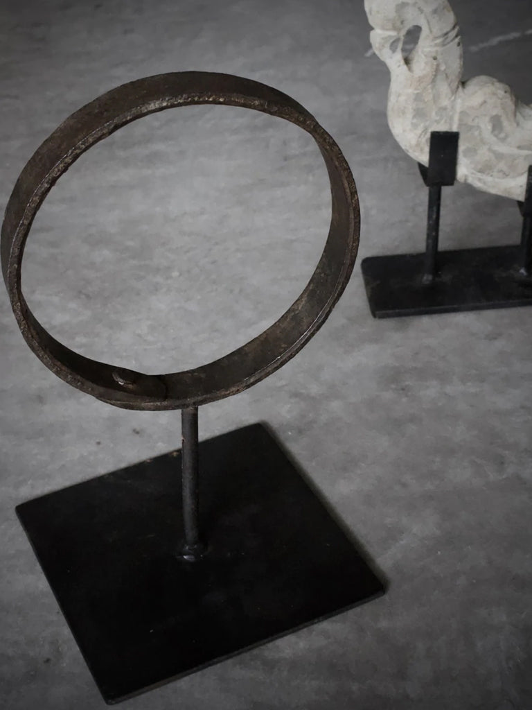 Nordstjerne Sustain Sculptural Ring in Iron